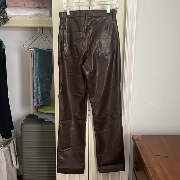 Abercrombie The 90s Straight Ultra High Rise Brown Vegan Leather Pants - Picture 3 of 3